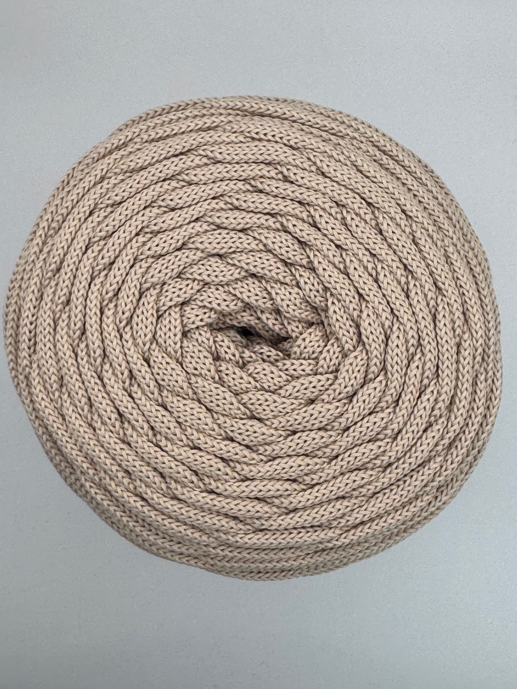 Polyesterkordel flach 5 mm · Biskuit · 100 m